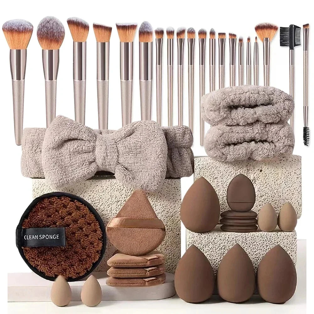 Conjunto de maquiagem de 33 peças, kit de beleza com esponjas de beleza grandes e pequenas para aplicação e remoção de maquiagem impecável, conjunto completo.