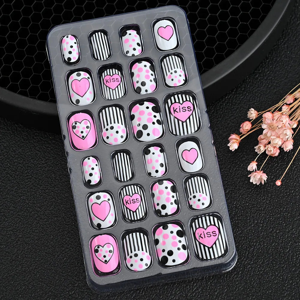 24 Pçs/caixa Unhas infantis para meninas, padrão de desenho animado, unhas postiças fofas para crianças, pontas de unhas falsas kawaii acrílicas artificiais de pressão na unha + ferramenta
