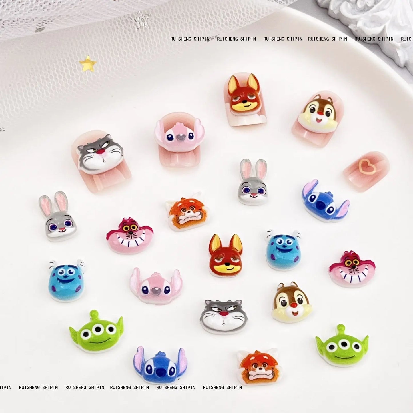 Kit com 50 Peças — Charms de Resina para Unhas Stitch, Zootopia, Sullivan, Chip & Dale | Decoração Kawaii para Manicure