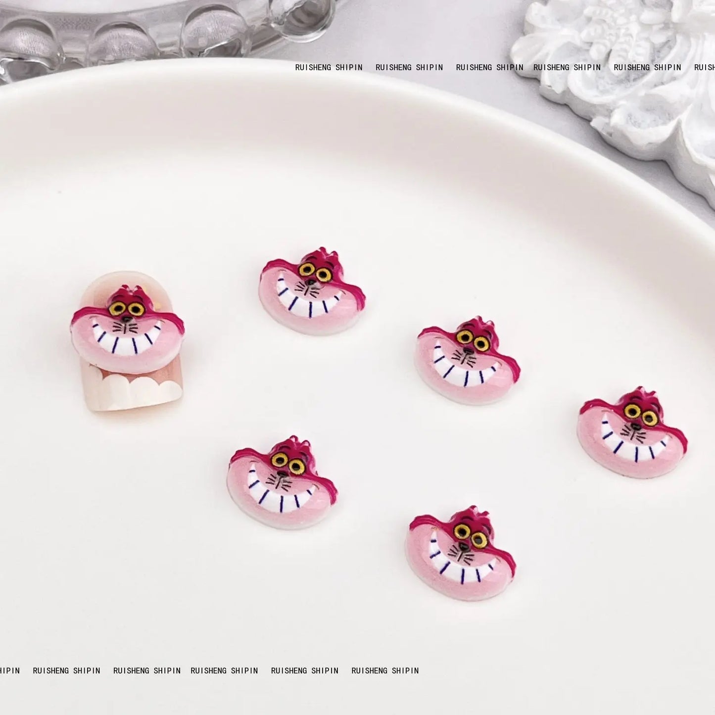 Kit com 50 Peças — Charms de Resina para Unhas Stitch, Zootopia, Sullivan, Chip & Dale | Decoração Kawaii para Manicure